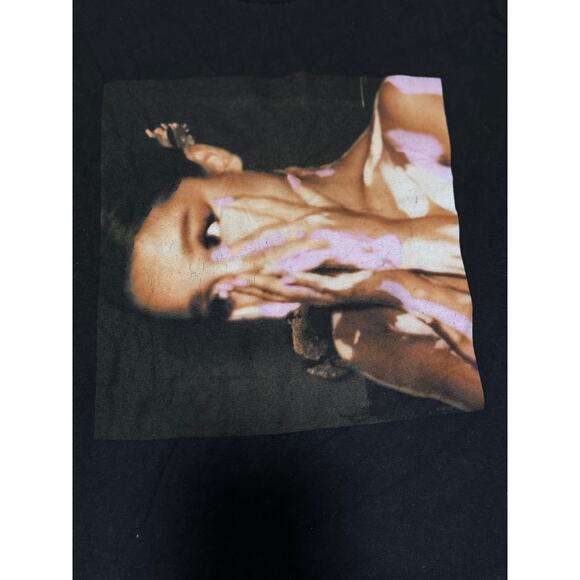 Ariana Grande Sweetener Bubble shirt - Picture 4 of 4